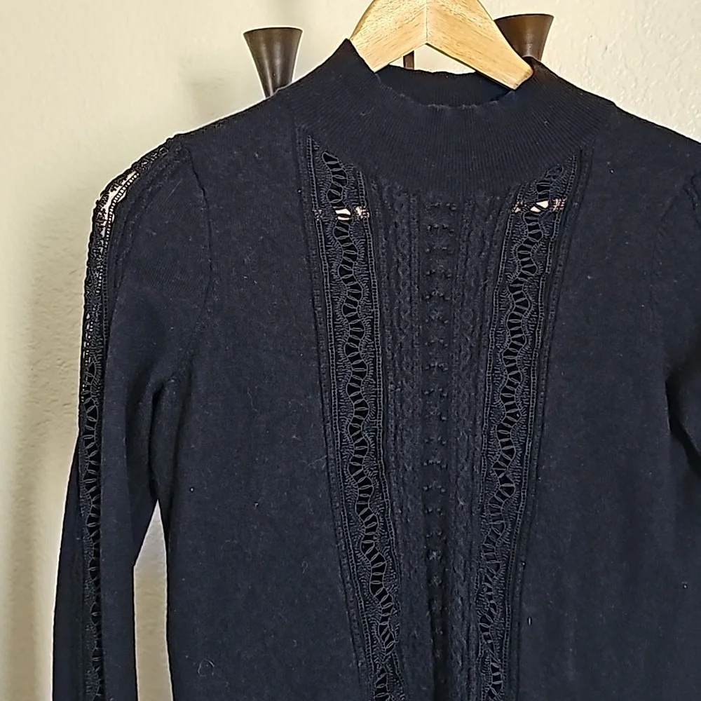 Sweater - Picture 2 of 6